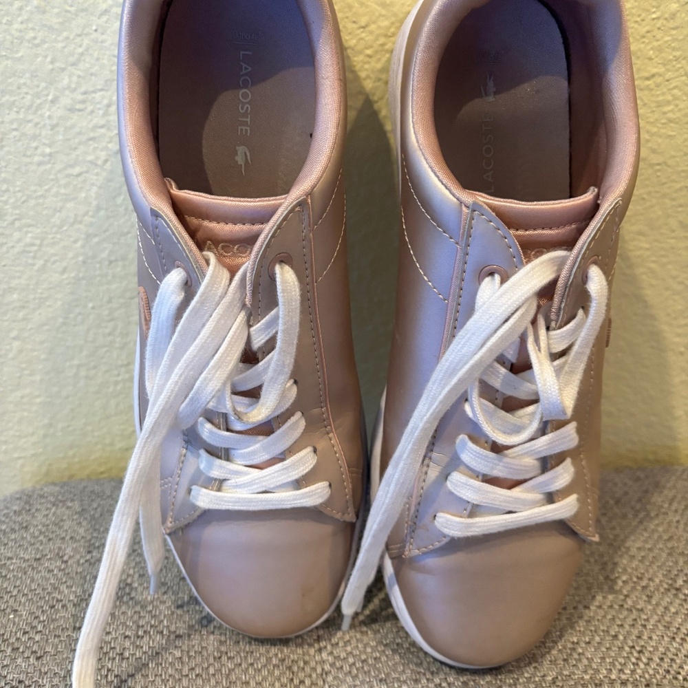Lacoste 8.5 Carnaby Eco ladies lace up sneakers